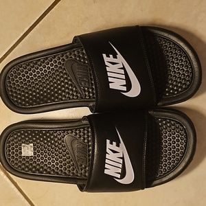 Nike slippers